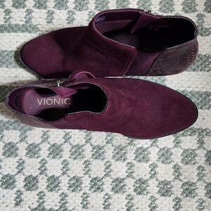Vionic Anne Raspberry Suede and Snakeprint Booties size 8
